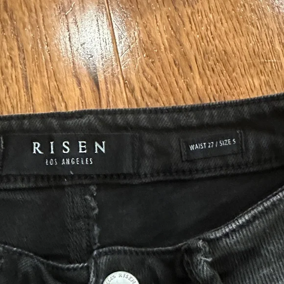 Stylish Black Flare Jeans - Picture 2 of 4